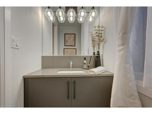 3520 Grand Oak Crossing, London, ON - Indoor Photo Showing Bathroom