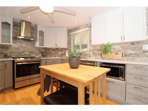 334 Wyldwood Lane, Grand Bend, ON - Indoor Photo Showing Kitchen With Upgraded Kitchen