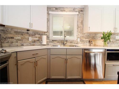 334 Wyldwood Lane, Grand Bend, ON - Indoor Photo Showing Kitchen With Double Sink