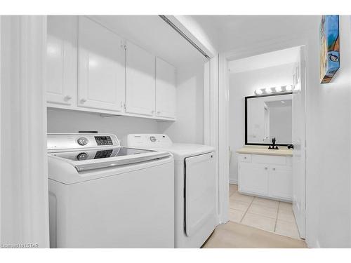 44-410 Ambleside Drive, London, ON - Indoor Photo Showing Laundry Room