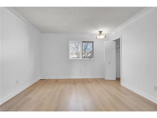 44-410 Ambleside Drive, London, ON - Indoor Photo Showing Other Room