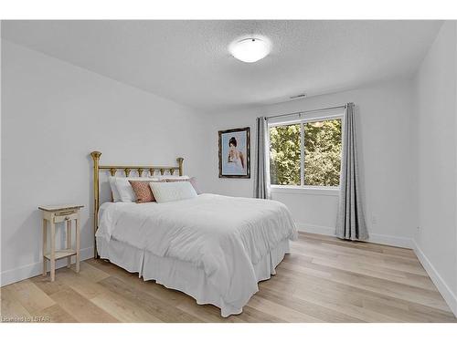 108 Balnagowan Place, London, ON - Indoor Photo Showing Bedroom