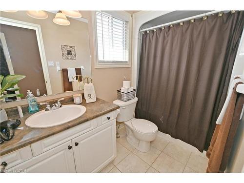115 Hagerman Crescent, St. Thomas, ON - Indoor Photo Showing Bathroom