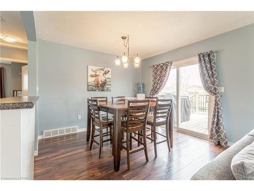 226 Portsmouth Crescent E, London, ON - Indoor Photo Showing Dining Room