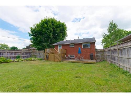 1752 Seeley Drive, London, ON - Outdoor With Backyard