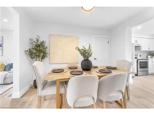 1223 Langmuir Avenue, London, ON - Indoor Photo Showing Dining Room