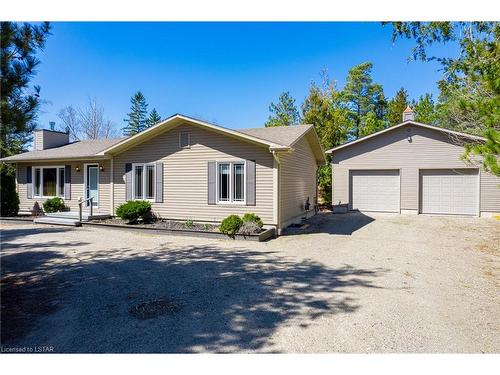 6782 East Parkway Drive, Lambton Shores, ON - Outdoor
