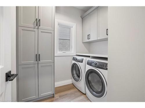 269 Greene Street, Exeter, ON - Indoor Photo Showing Laundry Room