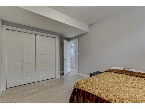 98 Locky Lane, Komoka, ON - Indoor Photo Showing Bedroom