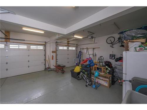 19 Caverhill Crescent, Komoka, ON - Indoor Photo Showing Garage