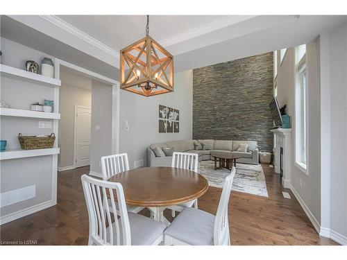 19 Caverhill Crescent, Komoka, ON - Indoor Photo Showing Dining Room