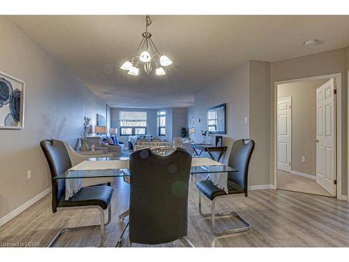 505-549 Ridout Street N, London, ON - Indoor Photo Showing Dining Room