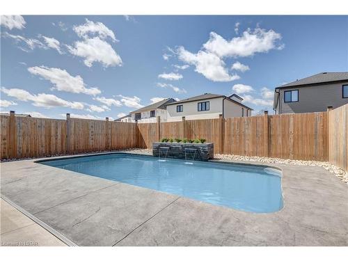 1641 Applerock Avenue, London, ON - Outdoor With In Ground Pool
