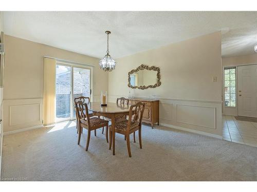 36-14 Doon Drive, London, ON - Indoor Photo Showing Dining Room