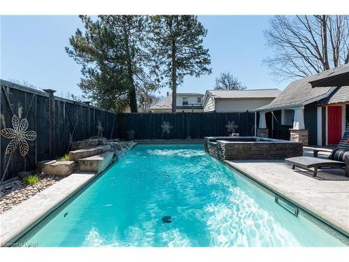 647 Grosvenor Street, London, ON - Outdoor With In Ground Pool With Backyard