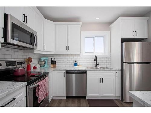 146 Main Street N, Seaforth, ON - Indoor Photo Showing Kitchen With Stainless Steel Kitchen With Upgraded Kitchen