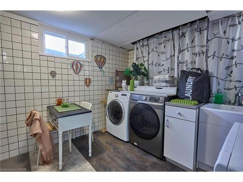 26 Highway Avenue, London, ON - Indoor Photo Showing Laundry Room
