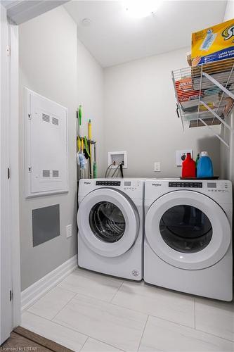 202-460 Callaway Road, London, ON - Indoor Photo Showing Laundry Room