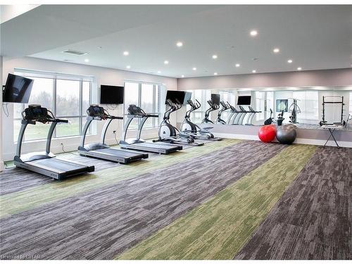 202-460 Callaway Road, London, ON - Indoor Photo Showing Gym Room