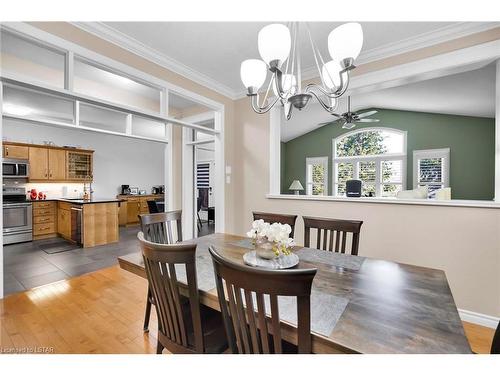 6517 Beattie Street, London, ON - Indoor Photo Showing Dining Room