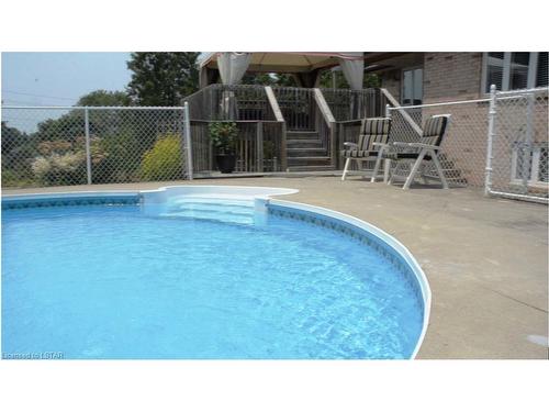 383 Mcnay Place, London, ON - Outdoor With In Ground Pool