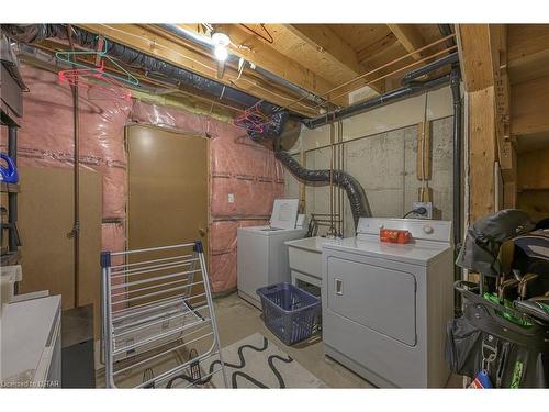 26-1100 Byron Baseline Road, London, ON - Indoor Photo Showing Laundry Room