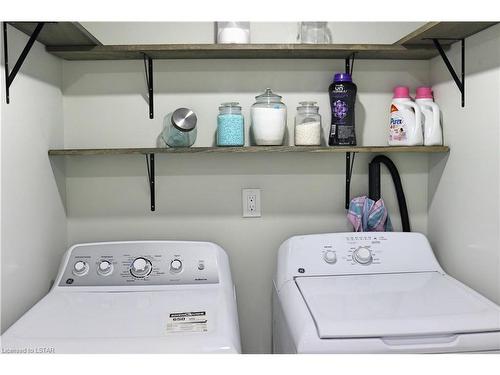 31 Barrett Street, Salford, ON - Indoor Photo Showing Laundry Room