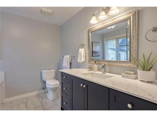 107 Elizabeth Street Street, Delaware, ON - Indoor Photo Showing Bathroom