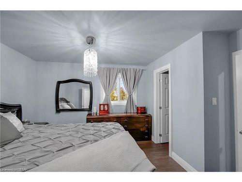 141 Huron Avenue, Komoka, ON - Indoor Photo Showing Bedroom