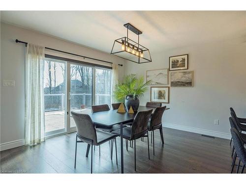 2180 Yellowbirch Place, London, ON - Indoor Photo Showing Dining Room