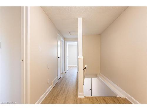 76-35 Waterman Avenue, London, ON - Indoor Photo Showing Other Room