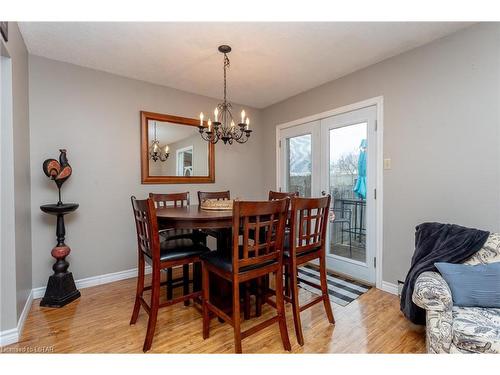 11 Willow Drive, Aylmer, ON - Indoor Photo Showing Dining Room