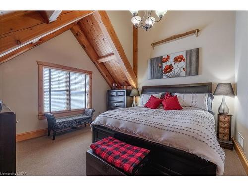 5504 Union Road, Elgin, ON - Indoor Photo Showing Bedroom