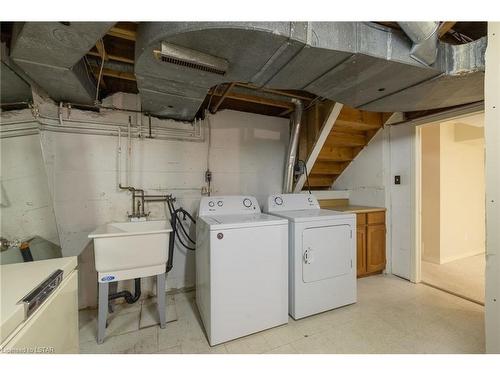 509 Fanshawe Park Road E, London, ON - Indoor Photo Showing Laundry Room