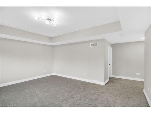 948 Eagletrace Drive, London, ON - Indoor Photo Showing Other Room