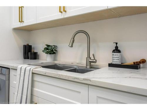 103-2230 Trafalgar Street, London, ON - Indoor Photo Showing Kitchen With Double Sink