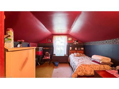 262 Prince Arthur Street, Centralia, ON - Indoor Photo Showing Bedroom