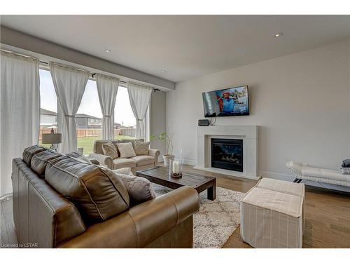 1318 Red Pine Crossing, London, ON - Indoor Photo Showing Living Room With Fireplace