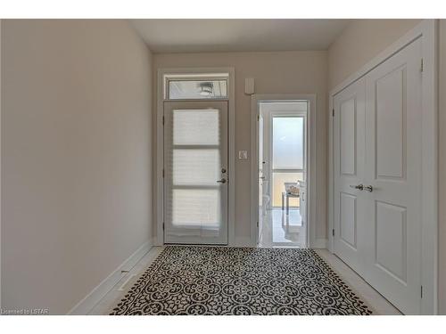 1318 Red Pine Crossing, London, ON - Indoor Photo Showing Other Room