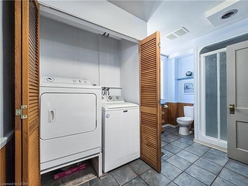 839 Dufferin Avenue, London, ON - Indoor Photo Showing Laundry Room