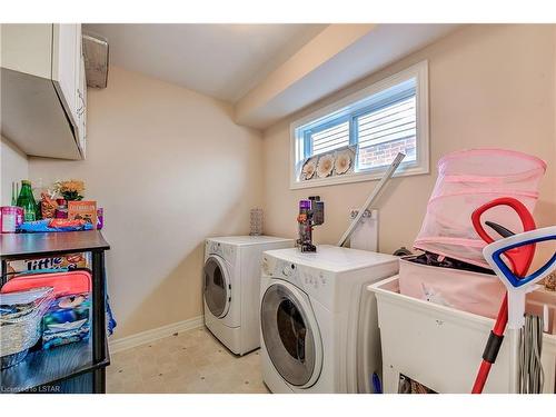 2887 Paulkane Chase, London, ON - Indoor Photo Showing Laundry Room