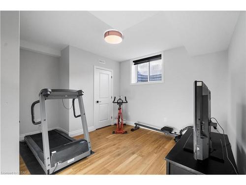 218 Boardwalk Way, Dorchester, ON - Indoor Photo Showing Gym Room