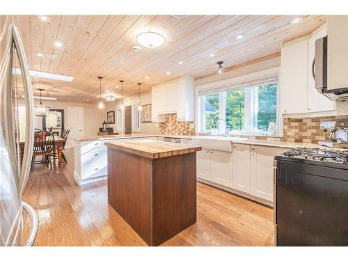 10308 Beach O' Pines Road, Grand Bend, ON - Indoor Photo Showing Kitchen With Upgraded Kitchen