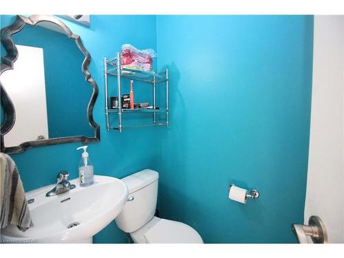 1787 Aldersbrook Road, London, ON - Indoor Photo Showing Bathroom