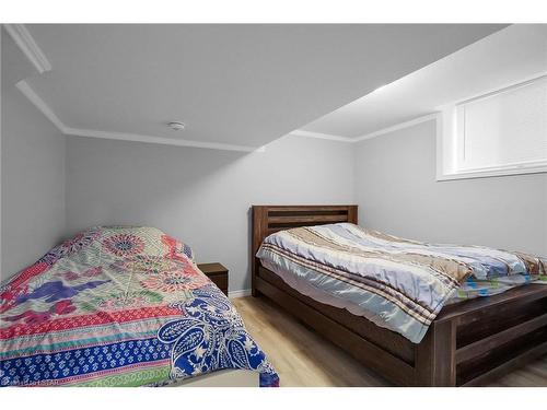 691 Clearwater Crescent, London, ON - Indoor Photo Showing Bedroom