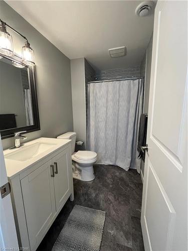 2151 Queen Street E, Sault Ste. Marie, ON - Indoor Photo Showing Bathroom