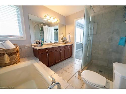 19-2615 Colonel Talbot Road, London, ON - Indoor Photo Showing Bathroom