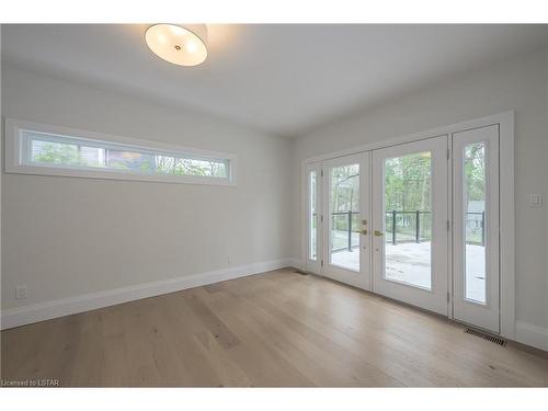 5B Lakeshore Drive, Grand Bend, ON - Indoor Photo Showing Other Room