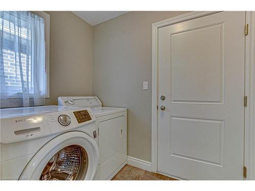 2 Blairmont Terrace, St. Thomas, ON - Indoor Photo Showing Laundry Room