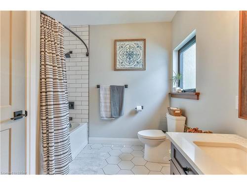 88646 Hilltop Lane, Aylmer, ON - Indoor Photo Showing Bathroom